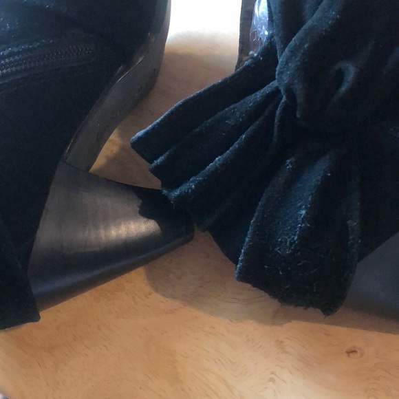 Andrew Gellar black suede ankle boots - Picture 5 of 7